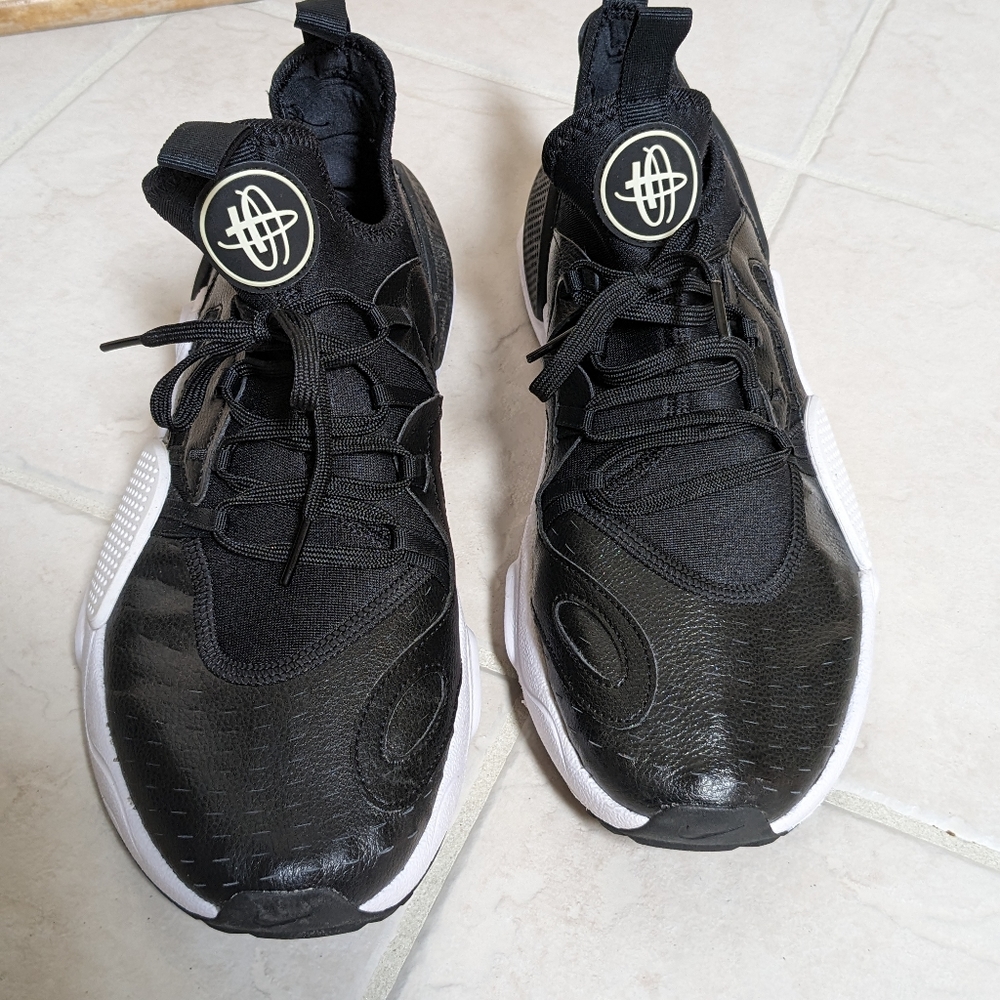 Nike Huarache Edge NWOT